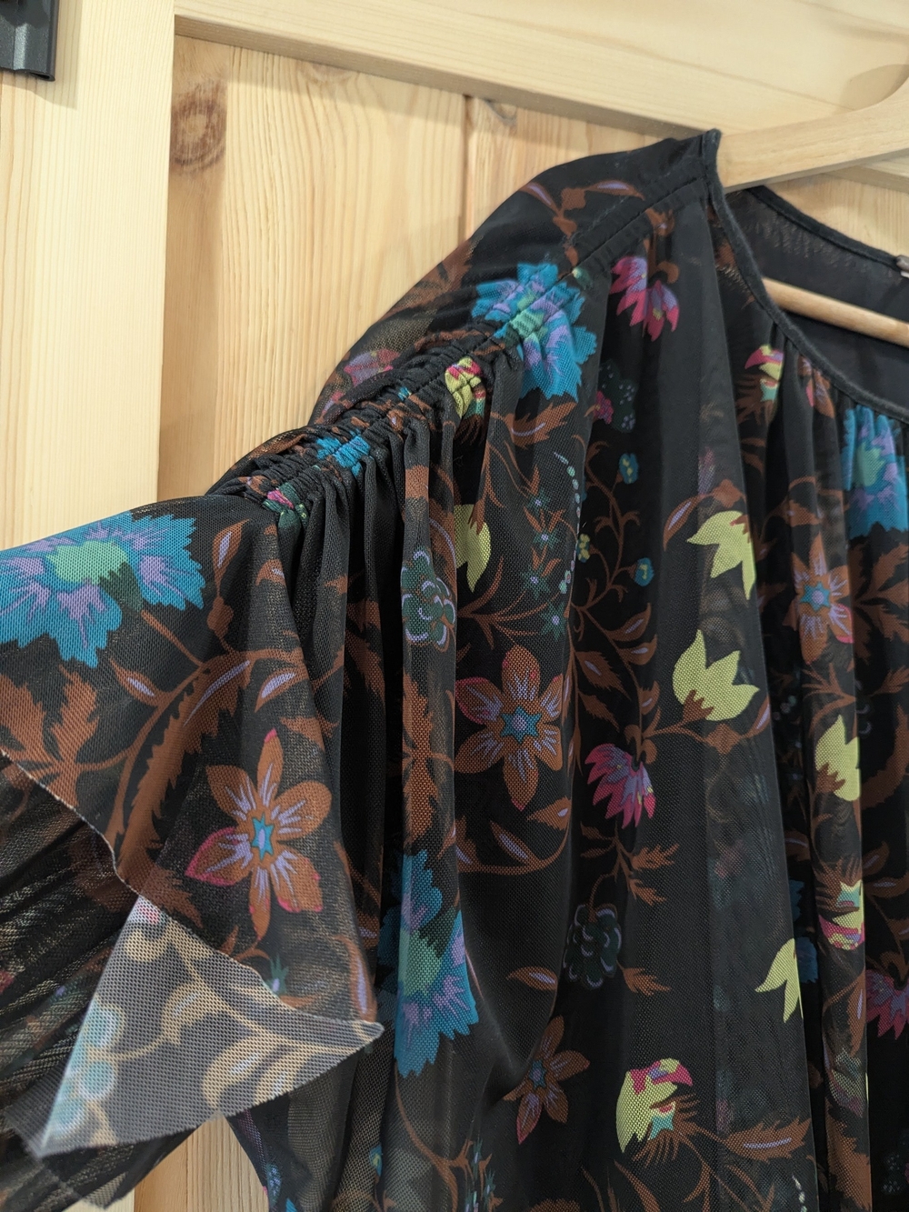 Free People Black Floral Sheer Balloon-Sleeve Blouse - Picture 4 of 8